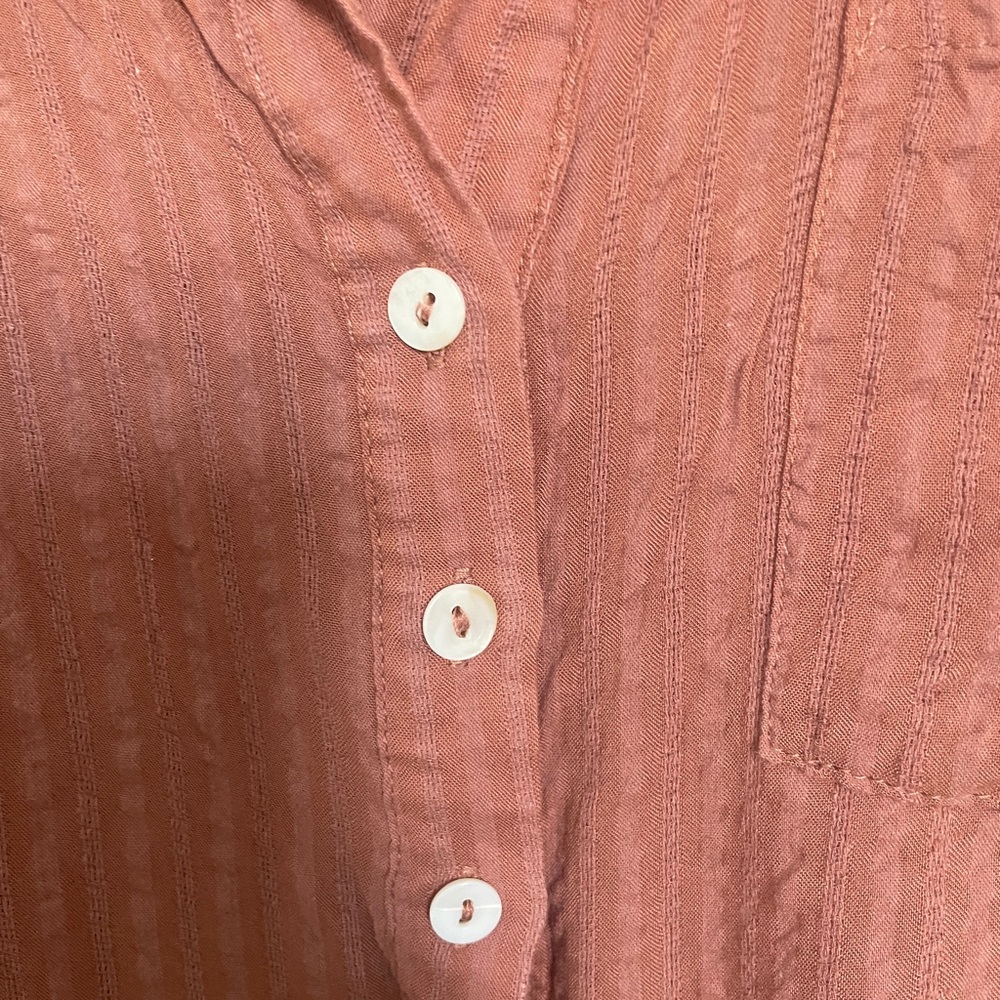 Women's Rust Button-Up Top - Picture 3 of 6